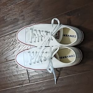 Men's 9 Converse White